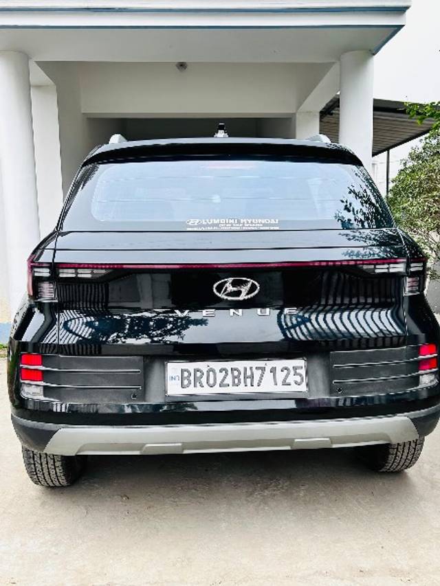 https://images10.gaadi.com/usedgaadi-sellcar/UsedCar/db6af1b2-19cf-440d-9277-5bd450daa67c/9e7d514a-2496-4ef7-9ee2-1070bdc977bc.jpeg?imwidth=6402