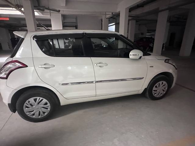 https://images10.gaadi.com/usedgaadi-sellcar/UsedCar/db75385a-fd5c-45ec-8053-526d5cd0edcd/9ad516c9-5020-4c39-9833-51286906132d.jpeg?imwidth=6402