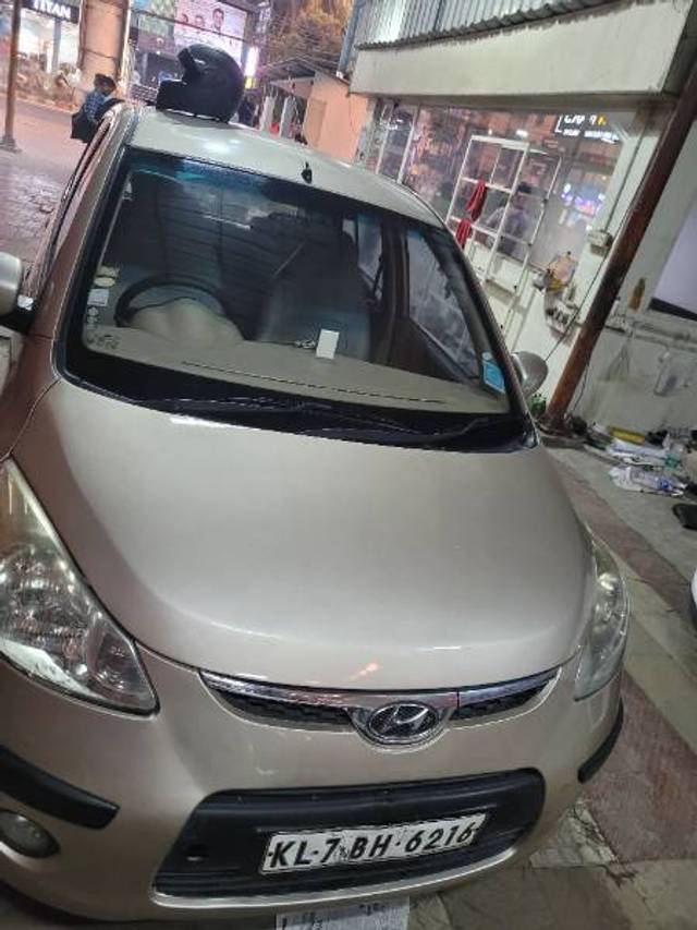 https://images10.gaadi.com/usedgaadi-sellcar/UsedCar/db8847b4-487d-4966-bdbd-1bd7bdc3328b/235709b6-553d-4885-b274-4921dd5da2ff.jpg?imwidth=6401