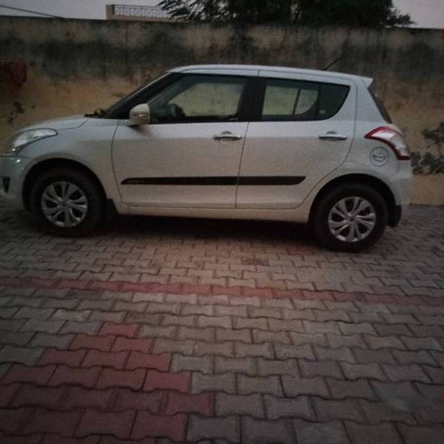 https://images10.gaadi.com/usedgaadi-sellcar/UsedCar/dbb716b5-d4f0-4a45-8ec3-61618f4e52e8/999b6830-5486-4f58-9b8d-9d7c2897c955.jpg?imwidth=6400