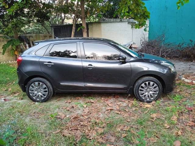 https://images10.gaadi.com/usedgaadi-sellcar/UsedCar/dc0fdb73-1b53-4274-a5ae-3e114f200a04/faa2b104-d264-4fcf-938b-ee109dc66b6f.jpeg?imwidth=6401