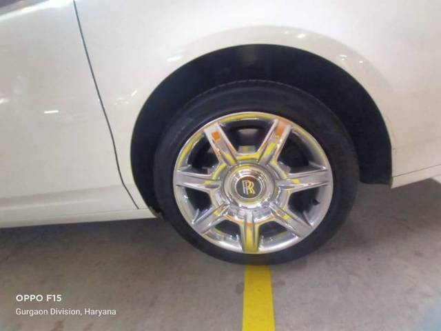 https://images10.gaadi.com/usedgaadi-sellcar/UsedCar/dc7acff7-c5d1-4645-9be1-2858ea8be594/80bb7490-cfeb-4a31-8738-b72c8ff48d21.jpeg?imwidth=6401