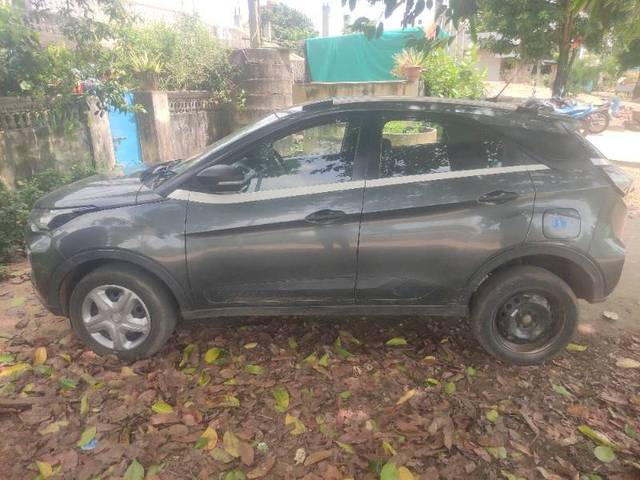 https://images10.gaadi.com/usedgaadi-sellcar/UsedCar/dc8f2e6c-3040-482d-b626-5394760281e1/44609989-63cb-469a-a25f-25018801f9de.jpg?imwidth=6402