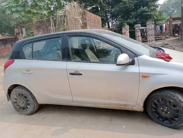 https://images10.gaadi.com/usedgaadi-sellcar/UsedCar/dcc5560c-41ba-4b96-a0fa-eb2726161d3b/056aa56e-1350-4879-b853-46b7e9c447a8.jpg?imwidth=6401