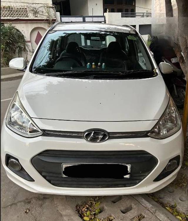 https://images10.gaadi.com/usedgaadi-sellcar/UsedCar/dccd6310-124f-41f8-b1fa-0832430b782d/1f7e616c-2655-46ef-a1b4-5034f40682c2.jpg?imwidth=6400