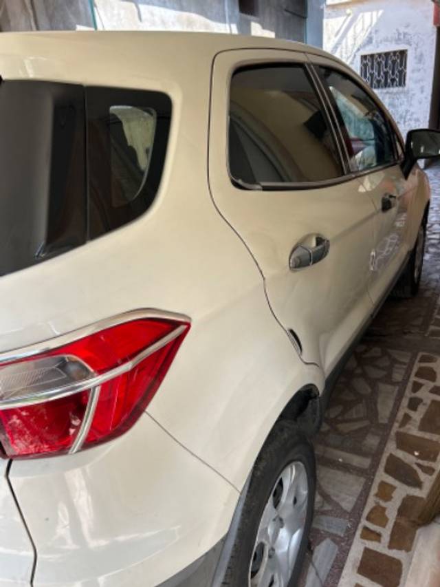 https://images10.gaadi.com/usedgaadi-sellcar/UsedCar/dd18e4d2-7e2c-407a-a6a5-7465b4afff6f/7551a4f6-3ee8-43e4-b3e0-7adca0f4a5b7.jpg?imwidth=6402