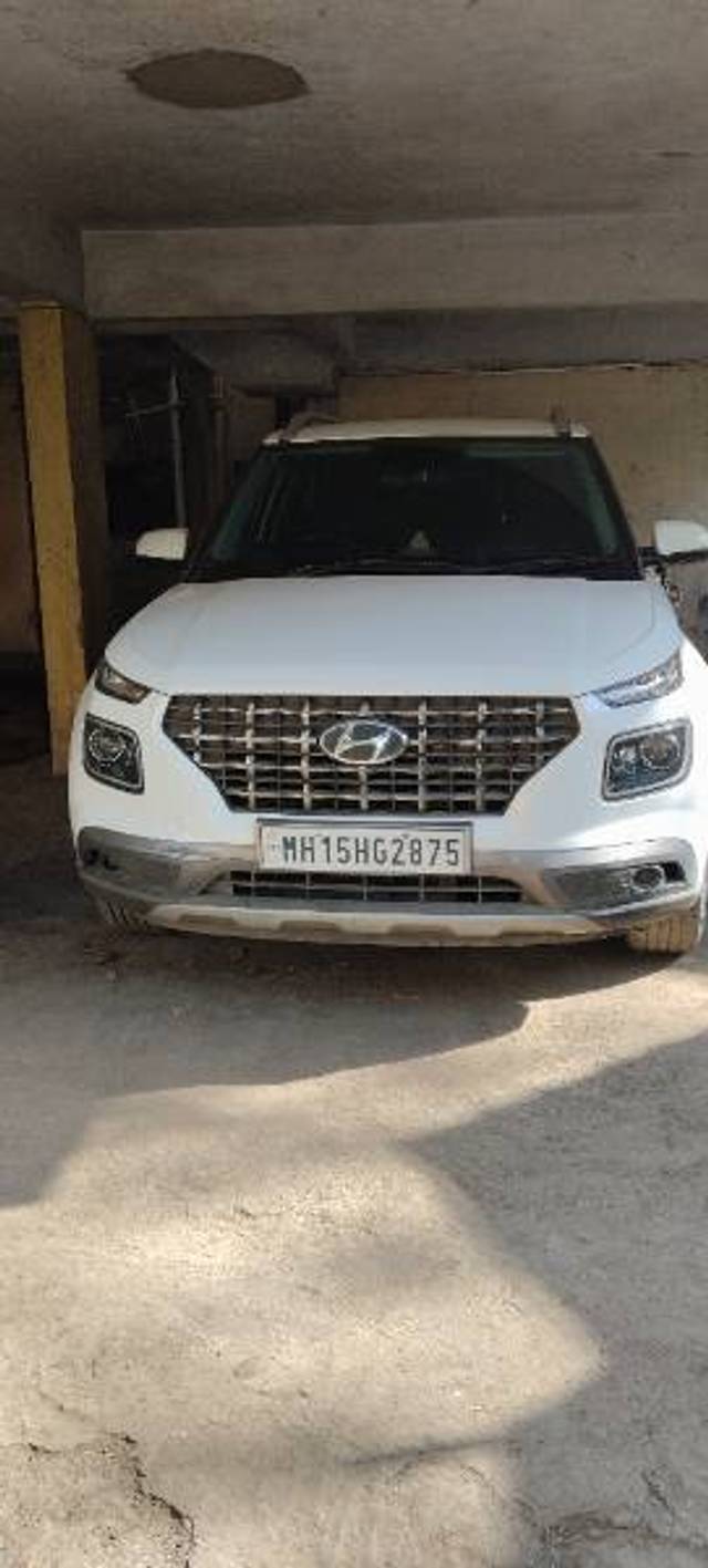 https://images10.gaadi.com/usedgaadi-sellcar/UsedCar/dd7c49ff-5c51-4a9b-85b4-e4f27039484c/9f2a5a27-8d74-4864-8f91-ccfe6eb1bfb7.jpg?imwidth=6400