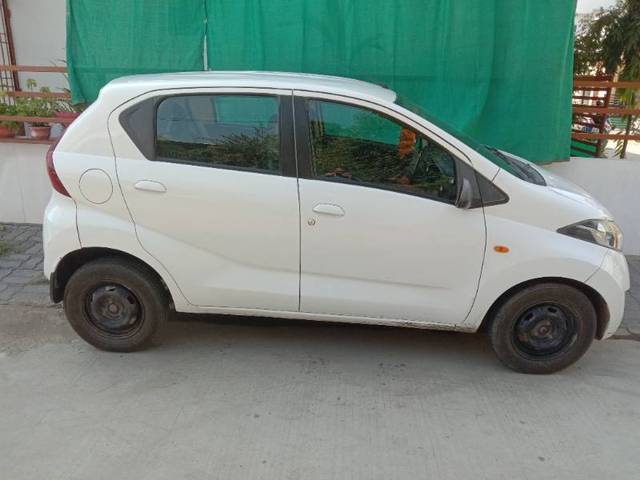 https://images10.gaadi.com/usedgaadi-sellcar/UsedCar/ddb57593-5801-4702-86a1-0043039fba32/10b2210b-a379-4b14-acae-e50f12e28774.jpg?imwidth=6401