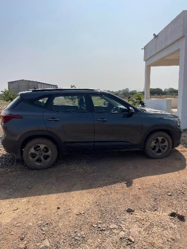 https://images10.gaadi.com/usedgaadi-sellcar/UsedCar/ddbce265-3469-49c6-af62-814fe1438d54/ae304177-8488-40e2-9575-af71b6cbb8d2.jpeg?imwidth=6401