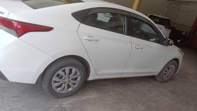 https://images10.gaadi.com/usedgaadi-sellcar/UsedCar/ddceca3d-cefa-4c99-a020-ad385f539dc3/71a7333d-67cb-4dfc-b431-842456a83de5.jpeg?imwidth=6401