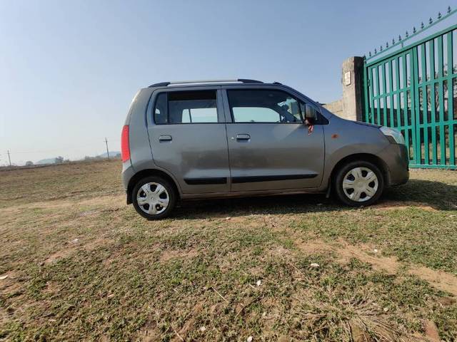 https://images10.gaadi.com/usedgaadi-sellcar/UsedCar/dde559bf-9447-4bd7-89a3-d6c84735d1d5/a0bb3b2b-25ec-4d83-8a1d-3a7cf4888eff.jpg?imwidth=6400