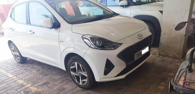 https://images10.gaadi.com/usedgaadi-sellcar/UsedCar/de340ded-5c75-4f27-87a7-59171b3cabed/e11d66f6-a306-44bd-987f-e567d09aa16d.jpg?imwidth=6402