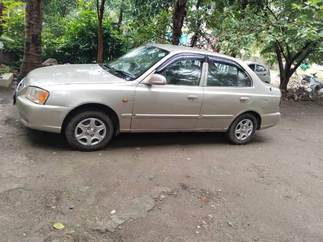 https://images10.gaadi.com/usedgaadi-sellcar/UsedCar/de39b80f-5e5a-4420-a794-8986677ebe69/fa7bb0ee-575b-492d-b975-09c6378f7eab.jpg?imwidth=6401