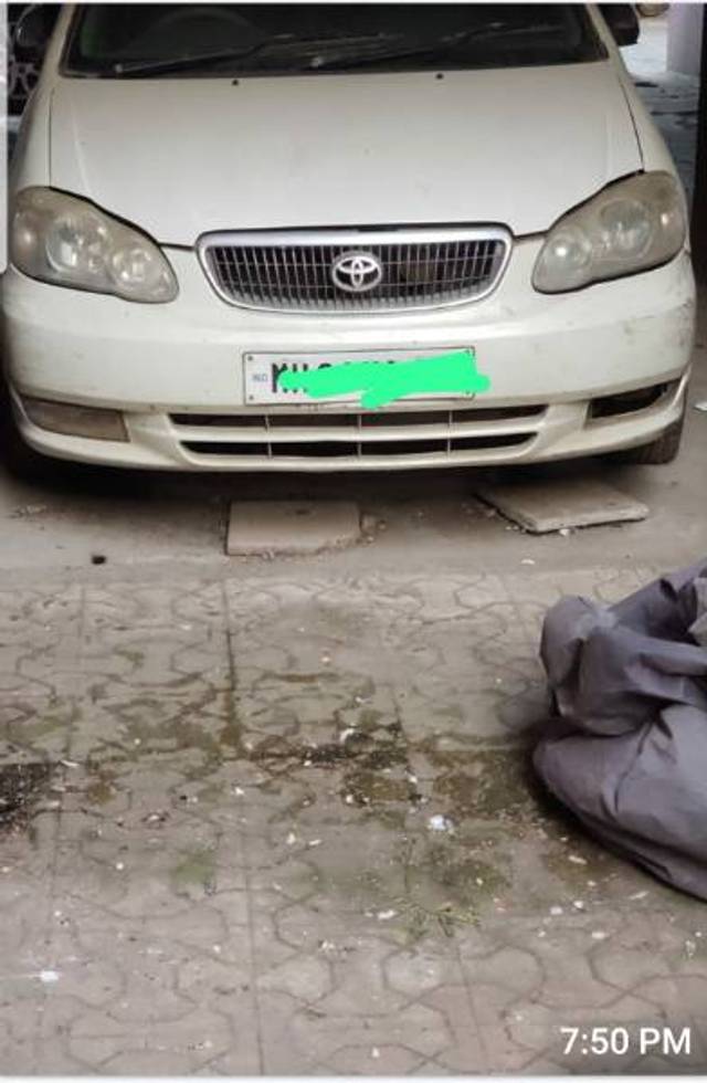 https://images10.gaadi.com/usedgaadi-sellcar/UsedCar/ded30003-4dfd-408f-89c5-815e77a32ea7/2bf15c00-648a-49c5-8cc1-0448f299c726.jpg?imwidth=6400