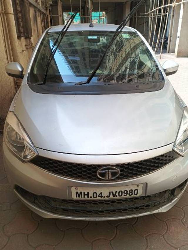 https://images10.gaadi.com/usedgaadi-sellcar/UsedCar/deeb6a41-2bca-4441-b7c4-036cd8114dce/8dcc3611-0c36-48f0-aa61-7b6c14b21019.jpg?imwidth=6400