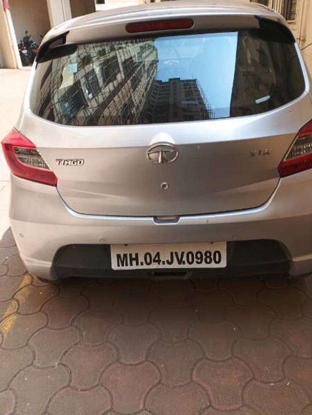 https://images10.gaadi.com/usedgaadi-sellcar/UsedCar/deeb6a41-2bca-4441-b7c4-036cd8114dce/d22260b7-0027-4d8e-8b73-2afa7b6db44b.jpg?imwidth=6402