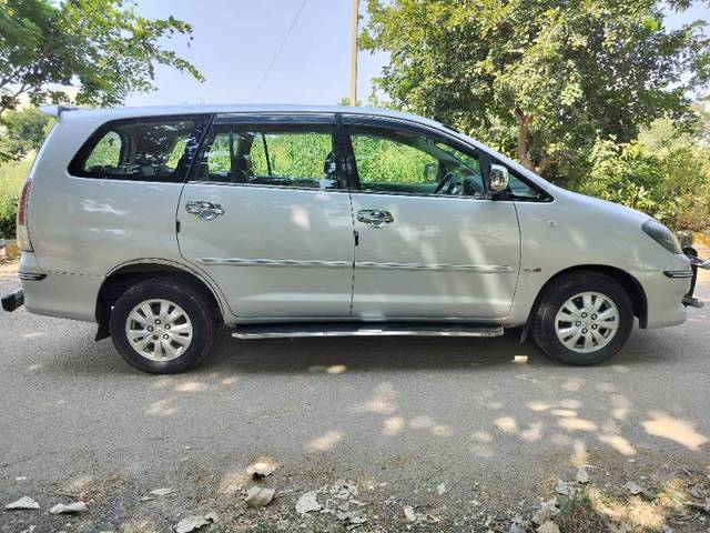 https://images10.gaadi.com/usedgaadi-sellcar/UsedCar/df0ddd25-f0f4-48c0-a556-baac4e8a1856/179816c8-765c-47c6-bfef-ac43daf7b7e2.jpg?imwidth=6401