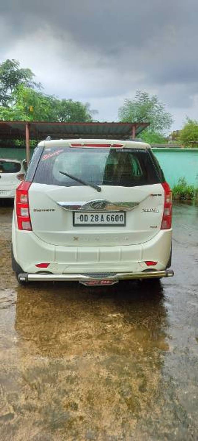 https://images10.gaadi.com/usedgaadi-sellcar/UsedCar/df35aad6-3a12-4bd9-b075-f585b0159f79/83ca095d-2868-4e8f-9404-4b67b3029ef5.jpg?imwidth=6401