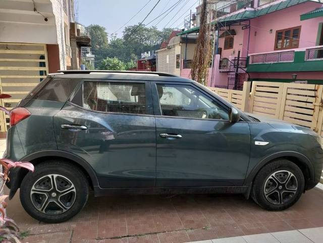 https://images10.gaadi.com/usedgaadi-sellcar/UsedCar/e054d0c9-e76d-47b6-91b8-711564af0338/2e09488a-0032-4d61-afcb-466f51b68274.jpg?imwidth=6401