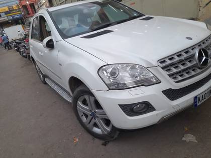 Mercedes-Benz M-Class ML 350 4Matic Mercedes-Benz M-Class ML 350 4Matic