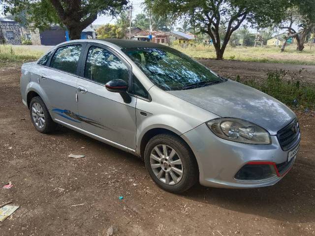 https://images10.gaadi.com/usedgaadi-sellcar/UsedCar/e069e396-a3c4-4714-b855-5a1f9a355bc8/fc033eae-fd32-42b2-aac3-f0cf2ee539c1.jpg?imwidth=6402