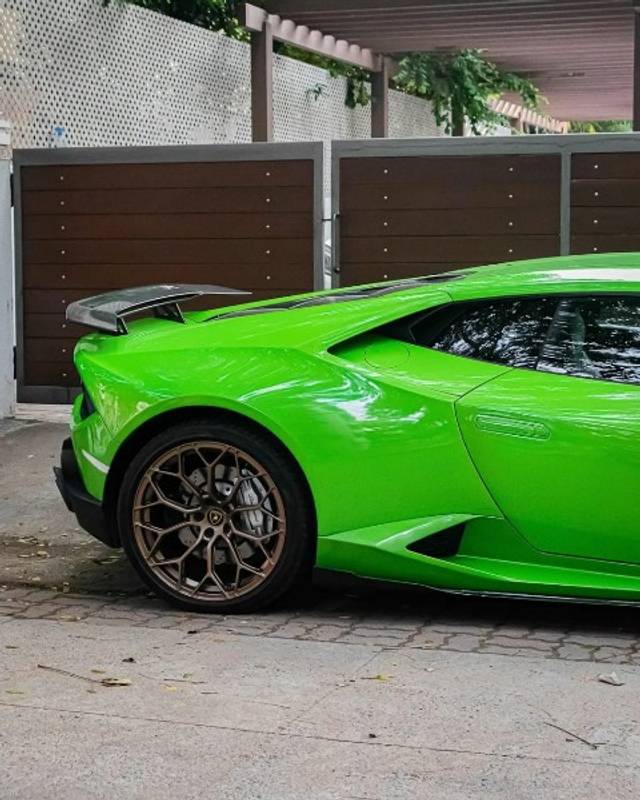 https://images10.gaadi.com/usedgaadi-sellcar/UsedCar/e080675c-5ef3-49e0-b242-fb37138a2c12/33198b5f-1544-4bea-af45-26b667e59041.jpeg?imwidth=6402