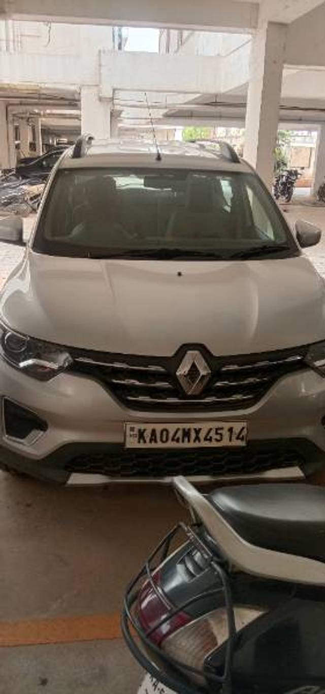 https://images10.gaadi.com/usedgaadi-sellcar/UsedCar/e0944dfb-bd57-4bf3-aa14-63879b630201/b71924ac-b8f8-4519-80c2-e0a437e20451.jpg?imwidth=6400