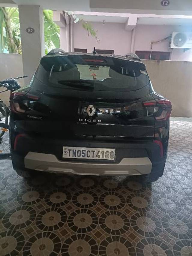 https://images10.gaadi.com/usedgaadi-sellcar/UsedCar/e09d045d-1270-4906-857c-ac0f0c70816c/5725e57a-a174-4022-847a-6f5407320f81.jpg?imwidth=6400