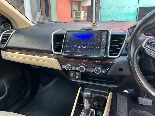https://images10.gaadi.com/usedgaadi-sellcar/UsedCar/e0e13d42-48a2-445f-a992-ac0959bc8f50/ff1ee0d6-3ac8-4790-ae91-d030313c08c5.jpeg?imwidth=6402