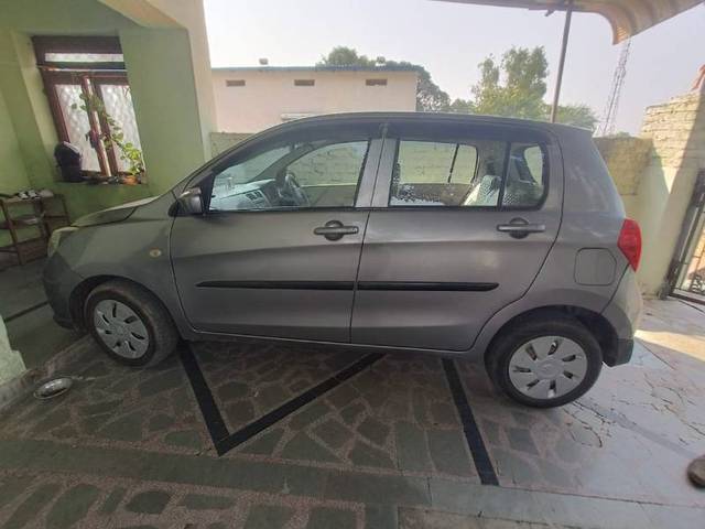 https://images10.gaadi.com/usedgaadi-sellcar/UsedCar/e0fcd1df-ce83-4a1c-b058-42fd7484ce92/17376007-721c-4e9c-9018-8d4a91356f4a.jpg?imwidth=6402