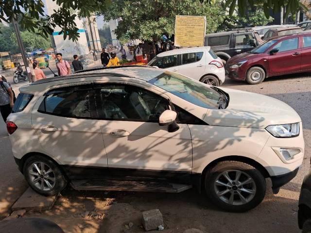 https://images10.gaadi.com/usedgaadi-sellcar/UsedCar/e16fcfee-1e15-478b-a040-6a99912e323b/d7a55644-b273-470f-b0d1-f68e1bb0c733.jpg?imwidth=6400