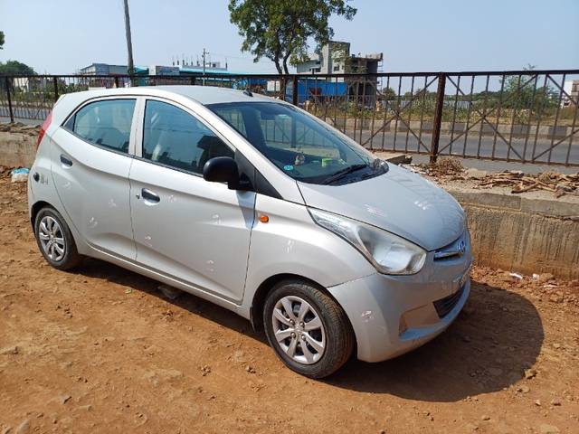 https://images10.gaadi.com/usedgaadi-sellcar/UsedCar/e17cd897-36ba-43b6-9765-573201e3b4c3/b87cc042-88d9-429a-a56d-44f83c85fdf7.jpeg?imwidth=6400