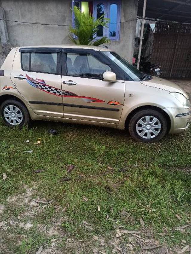 https://images10.gaadi.com/usedgaadi-sellcar/UsedCar/e1845bcc-6982-4b2e-abd0-fe93aa9b8238/e55a79a1-271b-4685-84d4-78d44c8a6950.jpg?imwidth=6401