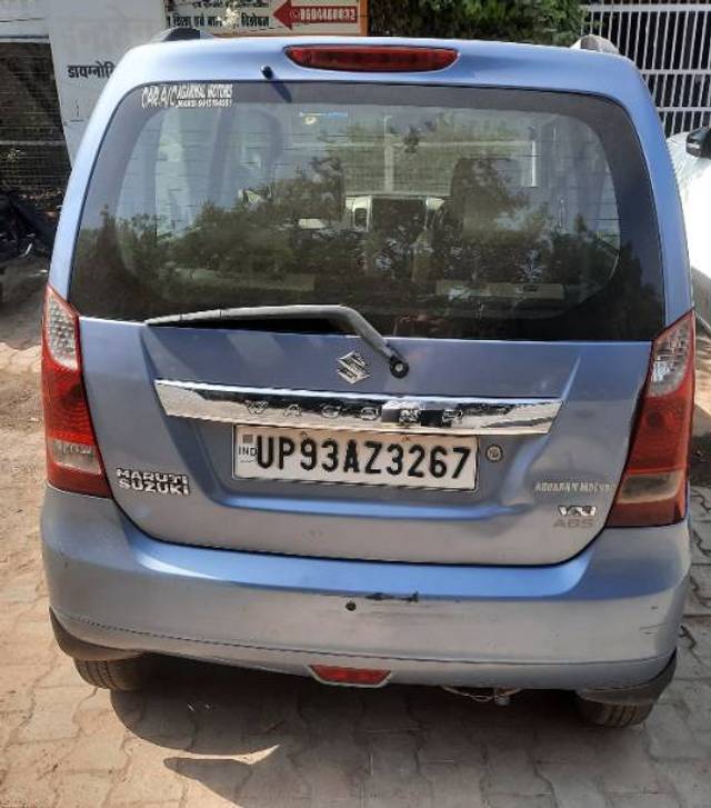 https://images10.gaadi.com/usedgaadi-sellcar/UsedCar/e1e69a68-487d-4792-be16-5a021b35a415/56fbb5e7-5508-41a4-a448-522a3cb80a9a.jpg?imwidth=6401