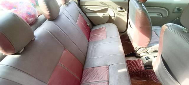 https://images10.gaadi.com/usedgaadi-sellcar/UsedCar/e243de39-b004-4362-b3ba-4af9dc5e0b02/55fd0cb1-cd47-41b5-aae8-50cbc3f75a5a.jpg?imwidth=6402