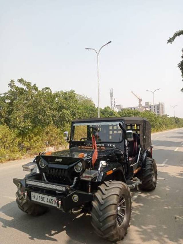 https://images10.gaadi.com/usedgaadi-sellcar/UsedCar/e244d243-713f-4d85-a24c-7eafec7c10bc/793e8ed0-8b05-47dc-8c38-921edca5b92b.jpg?imwidth=6401