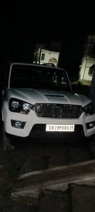 Mahindra Scorpio 2014-2022 Mahindra Scorpio S5