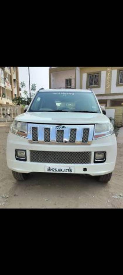 Mahindra TUV 300 T8 Mahindra TUV 300 T8