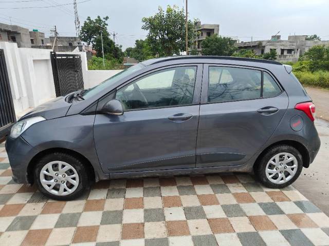 https://images10.gaadi.com/usedgaadi-sellcar/UsedCar/e26b5214-d616-4cc7-9fdc-8bba9a09b874/fdbe165d-fe37-4919-8e36-daa6f5d1991c.jpg?imwidth=6402