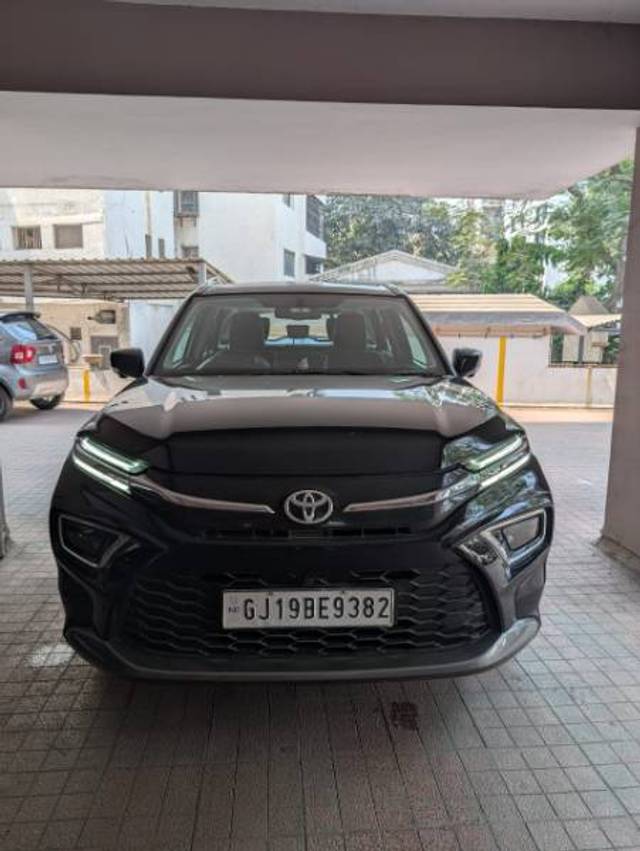 https://images10.gaadi.com/usedgaadi-sellcar/UsedCar/e27034a2-d151-4b68-ba2e-9356a44221b4/434c9b89-f140-4ebd-926f-cbaa4e555c86.jpg?imwidth=6400