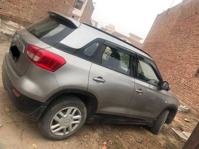 https://images10.gaadi.com/usedgaadi-sellcar/UsedCar/e296ef82-c7ec-46a3-88d4-2fc452132d20/ef4564cf-7065-44f3-9b32-c10d7f1f560a.jpg?imwidth=6401