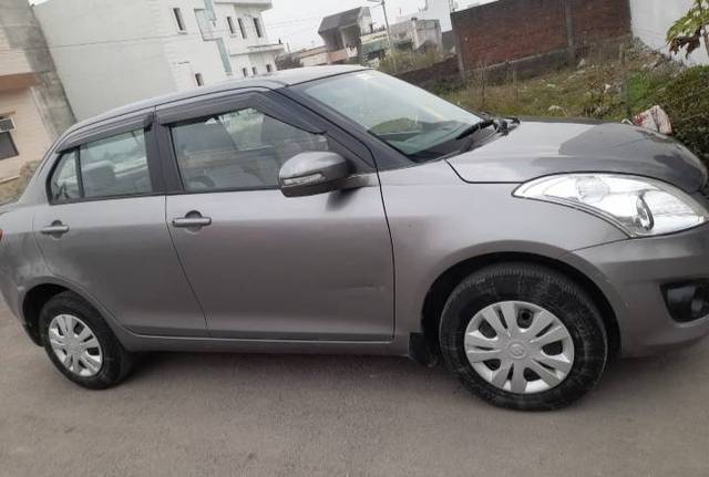 https://images10.gaadi.com/usedgaadi-sellcar/UsedCar/e2a0e86c-d292-4184-896d-a4879d2e3c39/9afc612c-222c-455a-be36-597ebda34c91.jpg?imwidth=6401