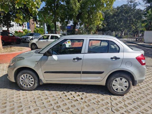 https://images10.gaadi.com/usedgaadi-sellcar/UsedCar/e2b21e39-ce34-4bd0-b307-227b38146d95/4e638eeb-e79a-45a3-95ac-6f7b2adb3e84.jpg?imwidth=6400