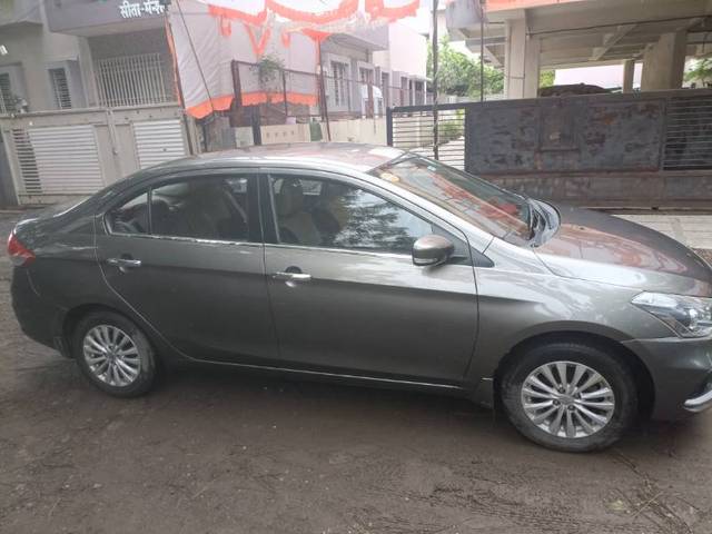 https://images10.gaadi.com/usedgaadi-sellcar/UsedCar/e2e5ee0d-66f7-4b7c-9c77-c51da47eaeca/b7c5bd76-3efb-4e1d-adcd-cd316cfd5c01.jpg?imwidth=6401