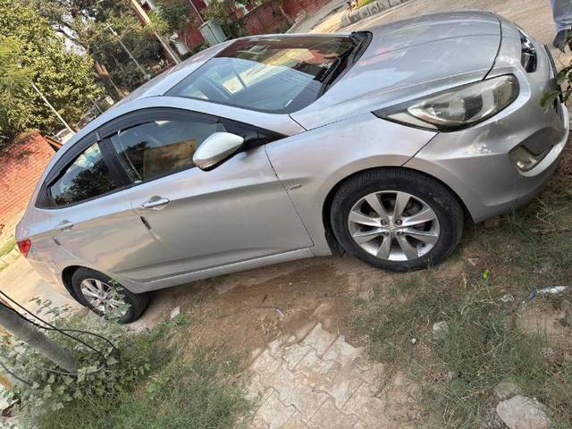 https://images10.gaadi.com/usedgaadi-sellcar/UsedCar/e364d807-0fea-4554-8908-27164b34625b/aa317e7a-a02e-4c9f-8607-4236da6acba2.jpg?imwidth=6400