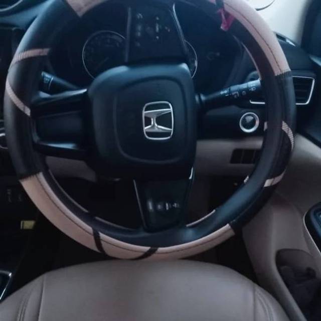 https://images10.gaadi.com/usedgaadi-sellcar/UsedCar/e38c40de-6ea0-4f69-a2f5-80e27513d8fb/bbbe19f1-f9ed-4bb7-a484-c1c154c11870.jpg?imwidth=6402