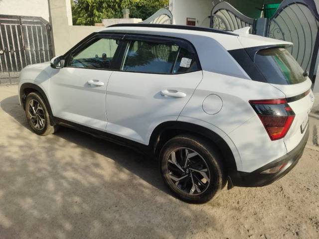 https://images10.gaadi.com/usedgaadi-sellcar/UsedCar/e4ae66ff-720c-4c7a-9047-b5027be9fd72/7be89313-8a52-4744-a401-e25c7fefe7b4.jpg?imwidth=6400