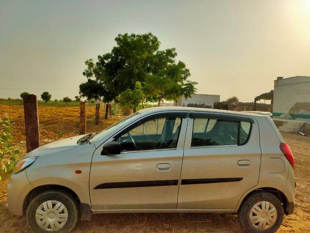 https://images10.gaadi.com/usedgaadi-sellcar/UsedCar/e4f9f997-e31a-4297-bcc4-bd5245c0b915/beeb5674-b358-446c-87f6-4609d90b95f5.jpeg?imwidth=6402