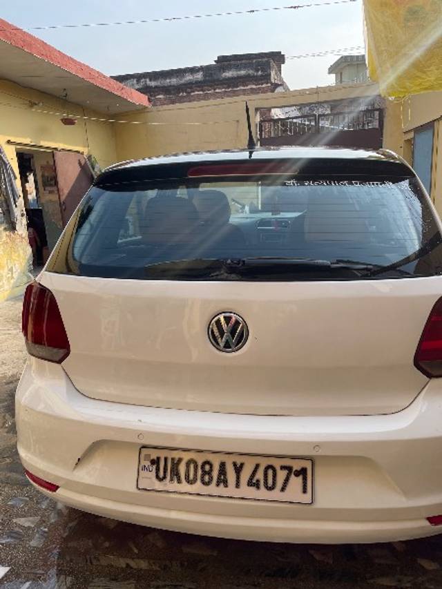 https://images10.gaadi.com/usedgaadi-sellcar/UsedCar/e5003ccaa/9c76f5fa-cd6f-4d17-b611-7644e9024fd8.jpeg?imwidth=6401