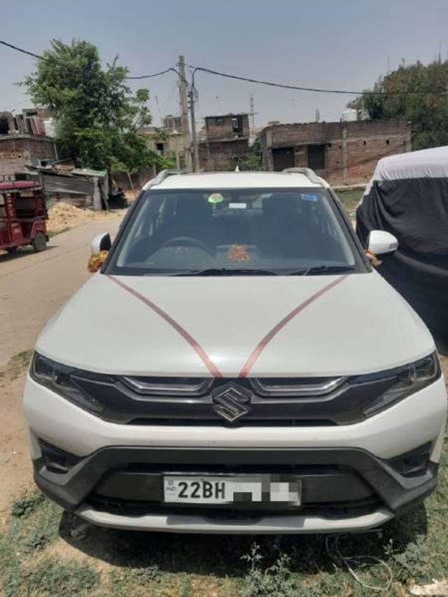 https://images10.gaadi.com/usedgaadi-sellcar/UsedCar/e5005389a/1210158f-b653-45cc-a7e5-632389a235a6.jpg?imwidth=6400